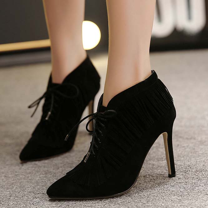 Vintage Black Tassels Pointed Toe Ankle High-heeled Boots SWB20386