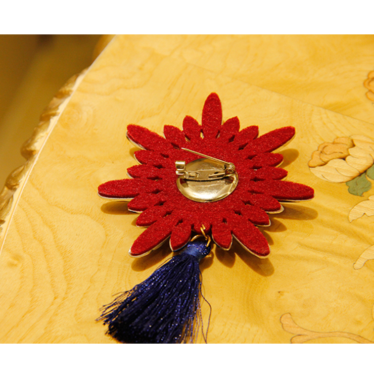 Fashion Christmas Brooch, Fashion Tassel Brooch, Casual Brooch for Women, Girl