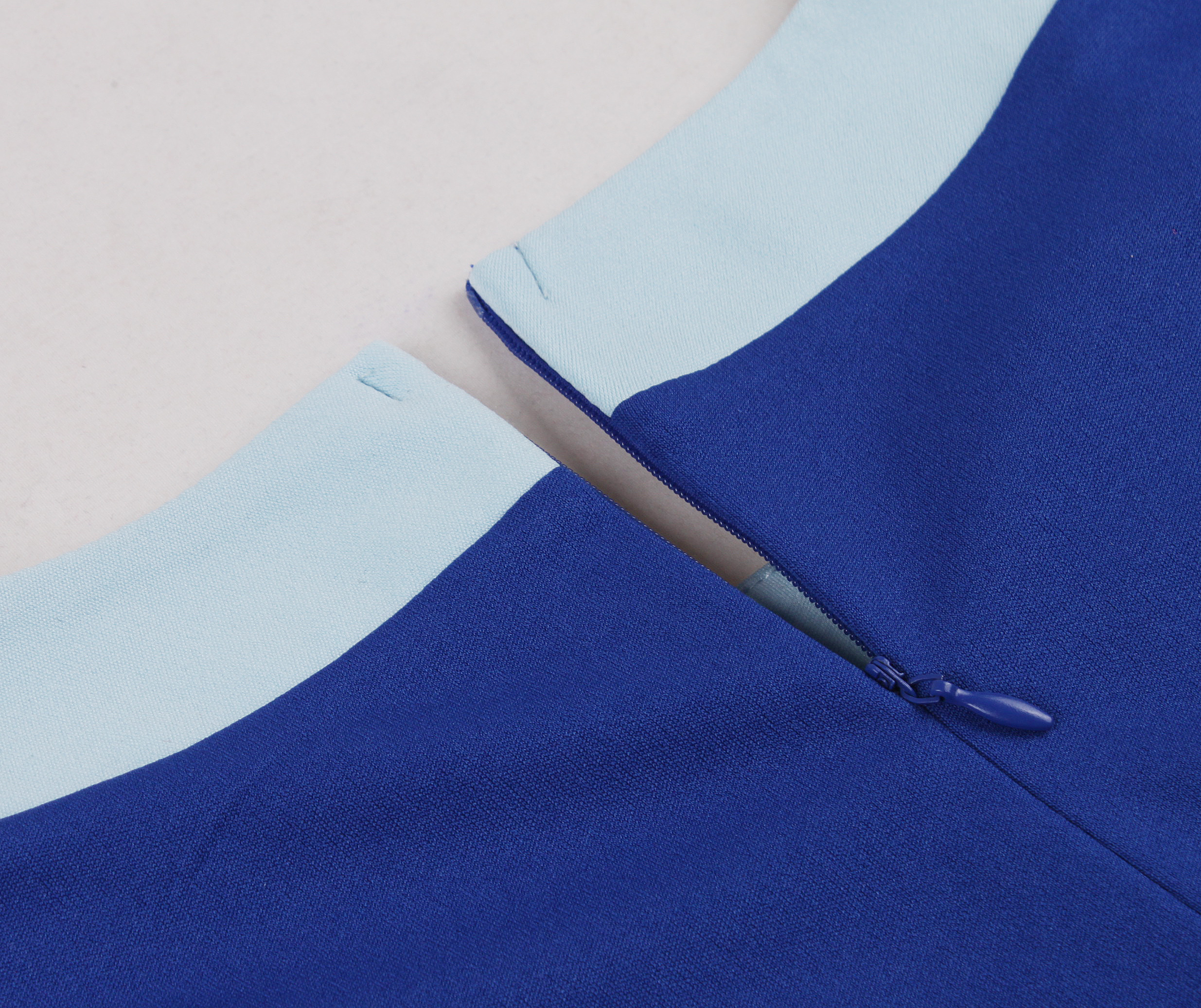 vintage style, light blue trim, side bow design, sleeveless, waist belt, flared A-line skirt, matching headband, elegant silhouette, round neck, sweet and playful #N23818