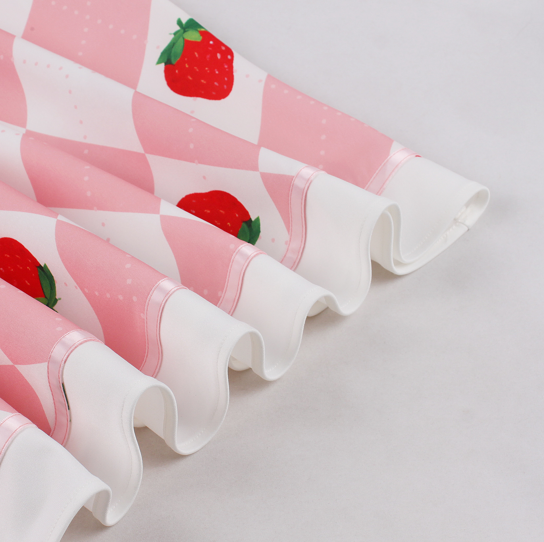 Vintage style, Sweetheart neckline, Puffed lace sleeves, White waist belt with heart-shaped buckle, Strawberry print skirt, Checkered background, A-line silhouette, Mid-length design, Romantic and sweet, Valentine