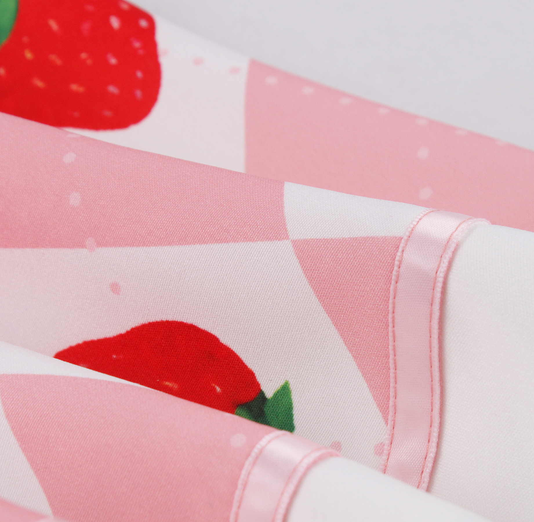 Vintage style, Sweetheart neckline, Puffed lace sleeves, White waist belt with heart-shaped buckle, Strawberry print skirt, Checkered background, A-line silhouette, Mid-length design, Romantic and sweet, Valentine