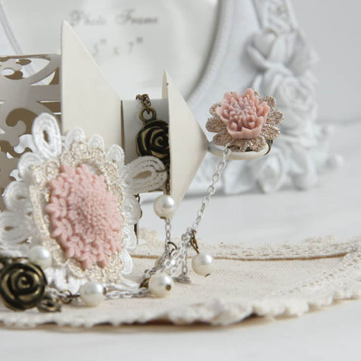 Victorian Vintage Style Bracelet, Vintage Bracelet for Women, Vintage Style Beige Embroidery Bracelet, Cheap Wristband, Victorian Style Metal Bracelet, Fashion Bride Bracelet with Ring, #J17917