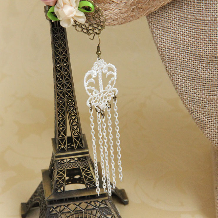 Retro Alloy Earrings, Gothic Style Earrings, Fashion White Butterfly Earrings for Women, Vintage White Floral Lace Earrings, Casual White Earrings, Vicorian Gothic Earrings, Fashion White Lace and Chains Earrings, #J18402