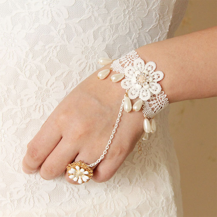 Vintage Bracelet, Vintage Daisy  Bracelet, Cheap Wristband, Gothic White Bracelet, Victorian White Lace Bracelet, Retro White Wristband, Bracelet with Ring, #J18071